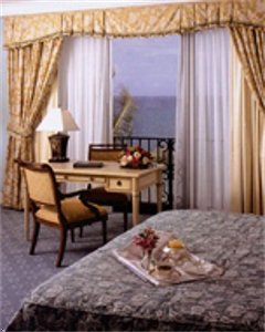 Отель The Breakers