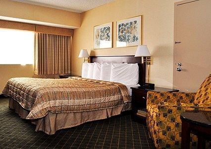 Отель Econo Lodge Sandston