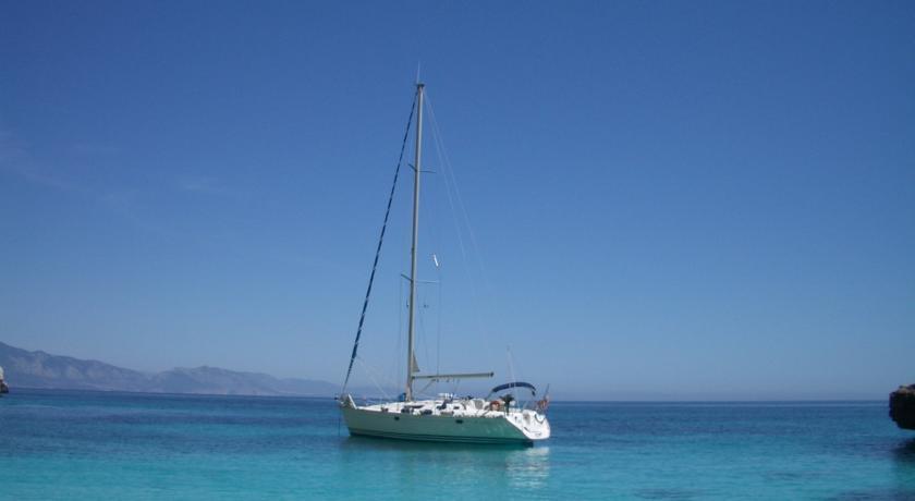 Отель Crelis Sail & Relax
