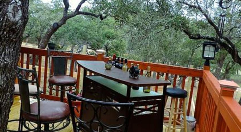 Мини-отель A Home Away from Home Ranch