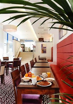 Отель Express By Holiday Inn London-Golders Green North