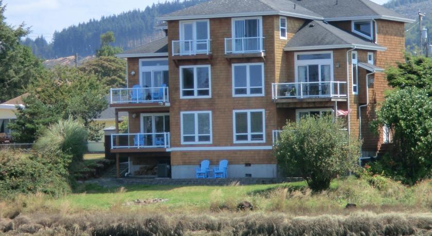 Апартаменты Riverhouse 2