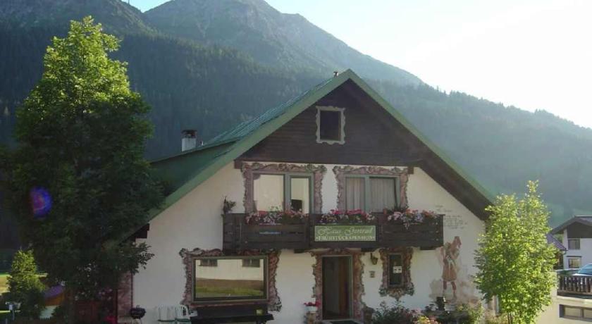 Апартаменты Ferienhaus Gertrud