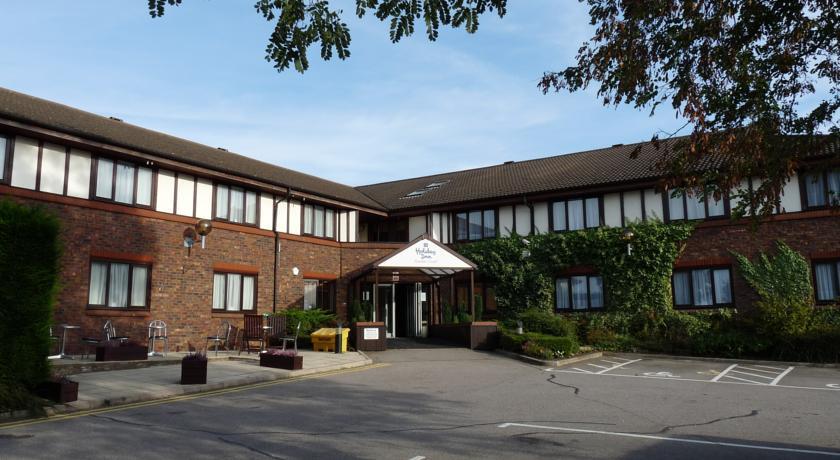 Отель Holiday Inn Garden Court Sandy