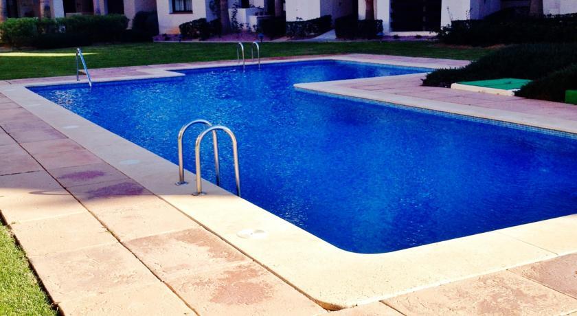 Апартаменты HomeRez  Roda Golf and Beach Resort