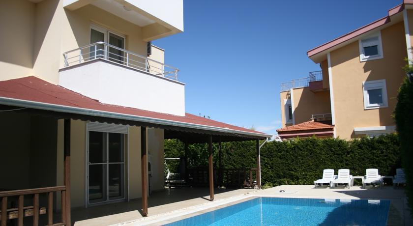 Pelikan Villa