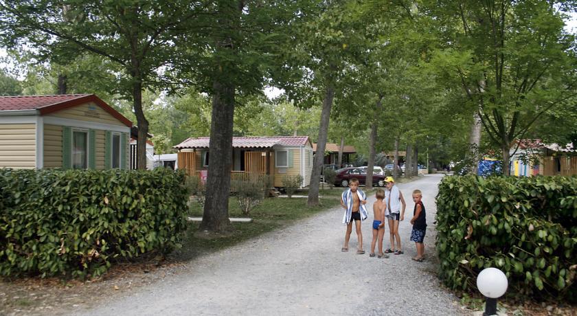 Отель Camping La Pommeraie