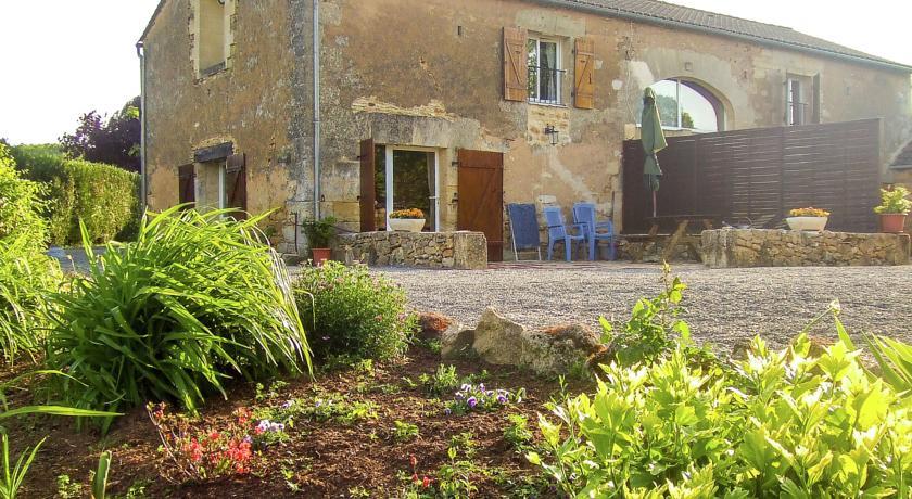Апартаменты Gîte du Bousquet