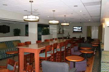 Отель Hampton Inn By Hilton Monterre
