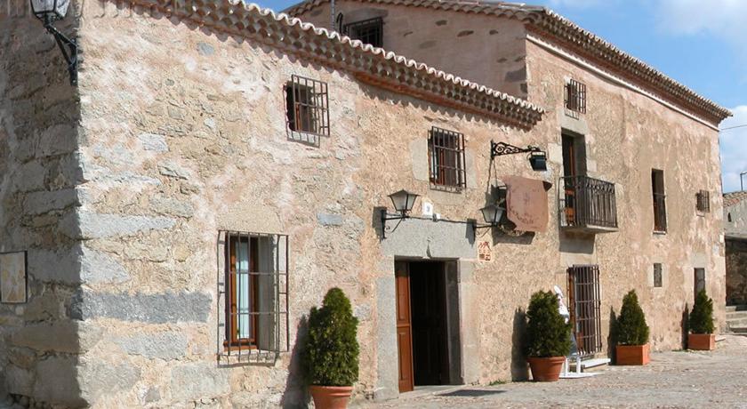 Отель Hotel Rural La Muralla de Ledesma