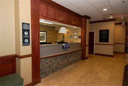 Отель Hampton Inn Raleigh/Durham Airport
