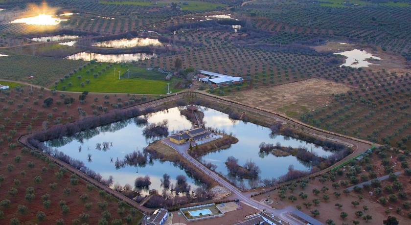Апартаменты Complejo Turístico Rural Fuente Taray