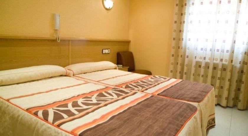 Гостевой дом Hostal Colon