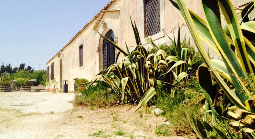 Отель Noto Antica Farmhouse