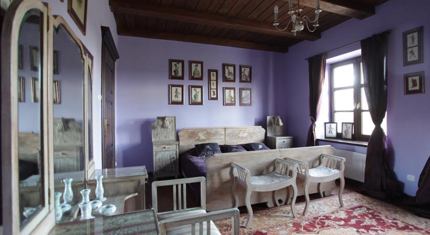 Вилла Mioduński Manor