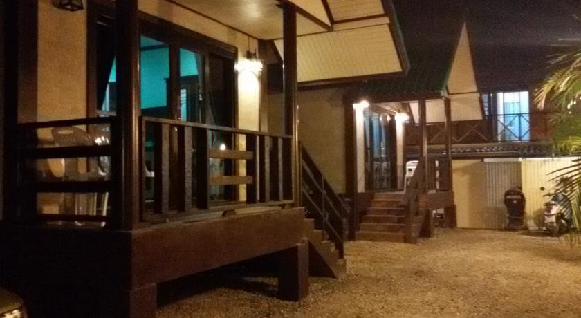 Отель Ao thai bang sare resort