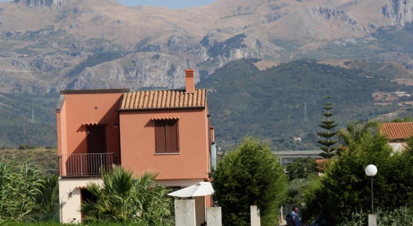 Вилла Villa delle Sirene