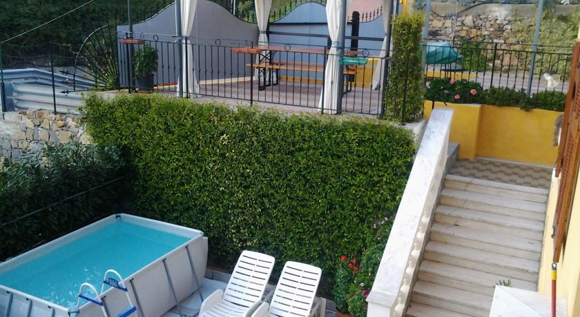 Отель Casa vacanze "Natali"