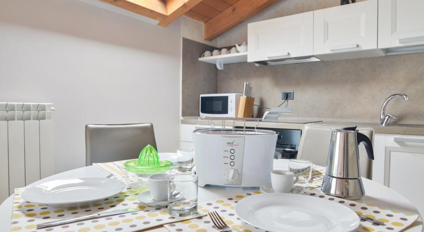 Апартаменты Arese Halldis Apartments
