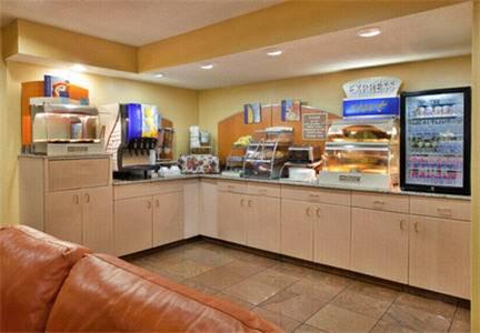 Отель Holiday Inn Express Hotel & Suites Fenton/I-44