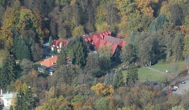 Отель Hotel Konopiště Nová Myslivna
