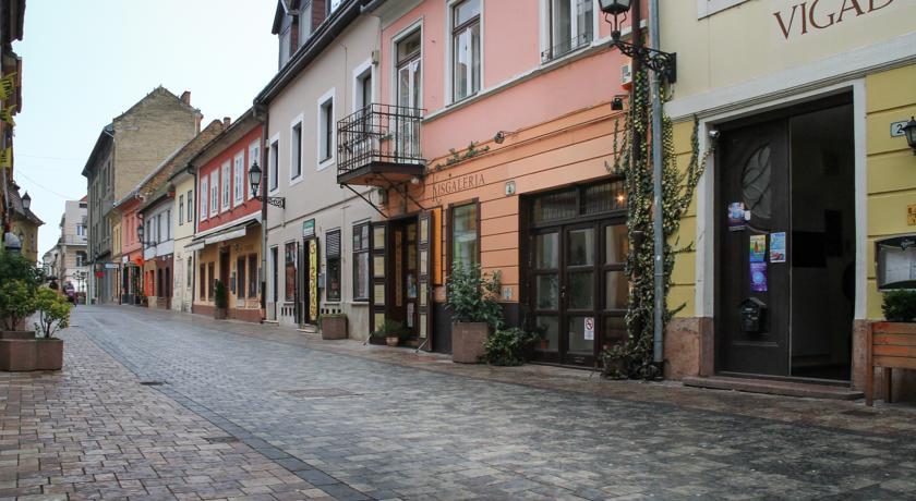 Апартаменты Kajzinger Apartman