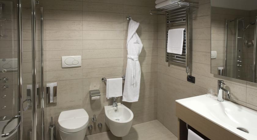 Отель Domina Milano Fiera