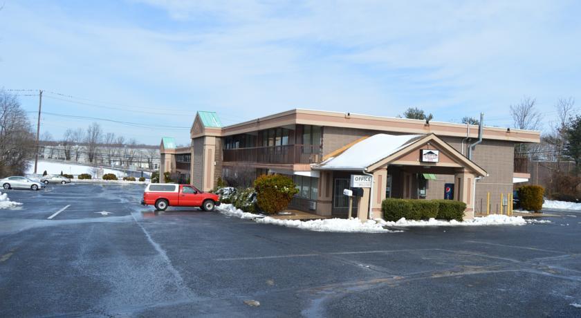 Отель Travelers Inn