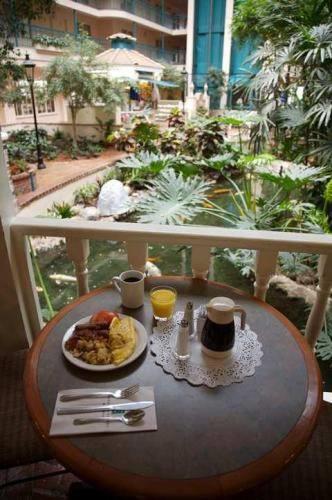 Отель Embassy Suites Anaheim - North
