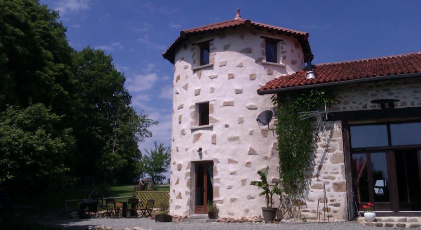 Отель La Tour at La Grange Ancienne