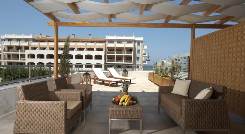 Theartemis Palace Hotel