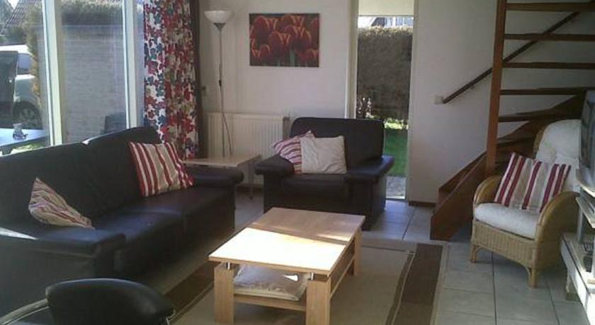 Апартаменты Holiday Home De Wielen