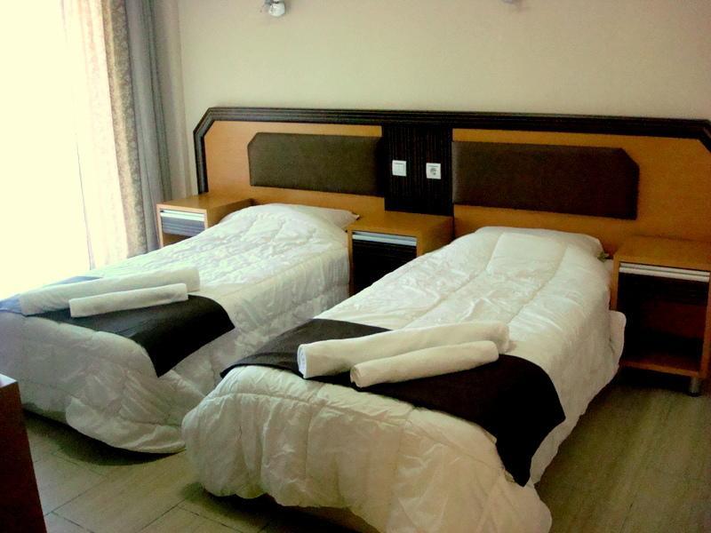 Отель Hotel Yedi