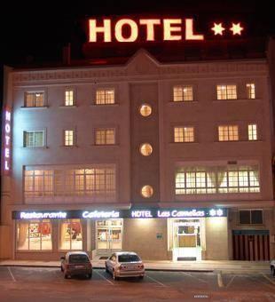 Отель Hotel Camelias