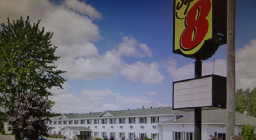 Отель Super 8 Escanaba