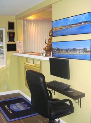 Отель Knights Inn Santa Cruz