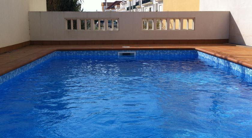 Апартаменты Baleal Poolside Apartment Peniche