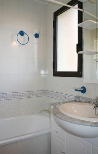 Апартаменты Two-Bedroom Apartment Santa Pola with Sea view 09