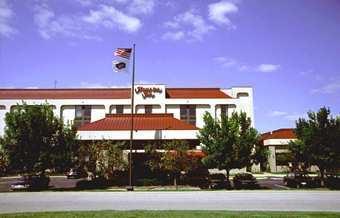 Отель Hampton Inn Indianapolis-East