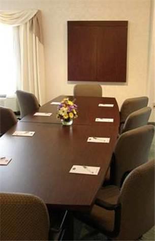 Отель Hampton Inn Morristown