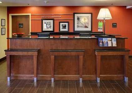 Отель Hampton Inn Richmond - Airport