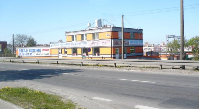 Отель Pokoje Gościnne "BIAŁY SŁOŃ"