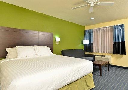 Отель Quality Inn - Needles