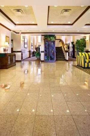 Отель Hampton Inn & Suites Tulsa-Woodland Hills