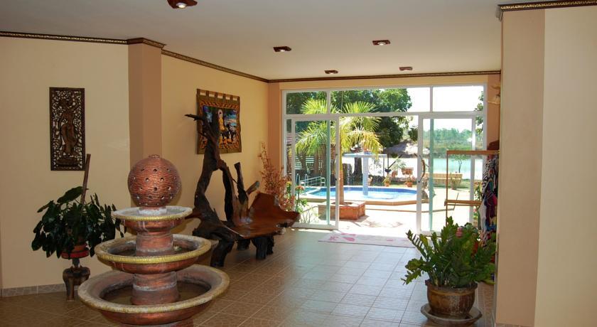 Отель Changthai Comfort Guest house