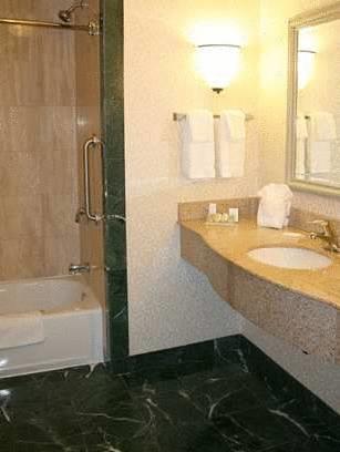 Отель Hilton Garden Inn Nanuet