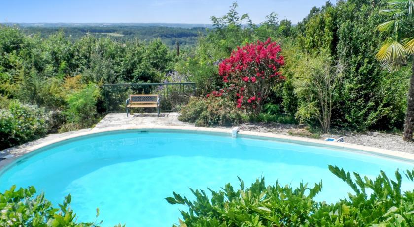 Апартаменты HomeRez - Country House Chemin des Privats