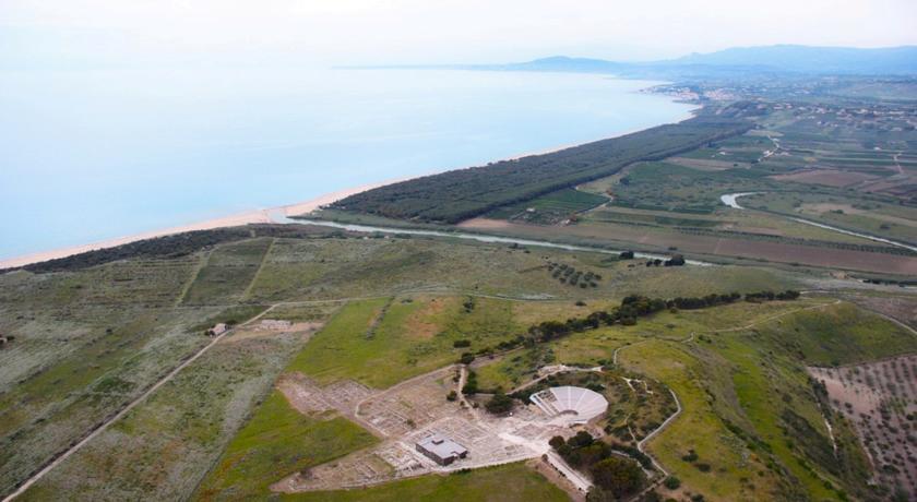 Отель Eraclea Minoa Village