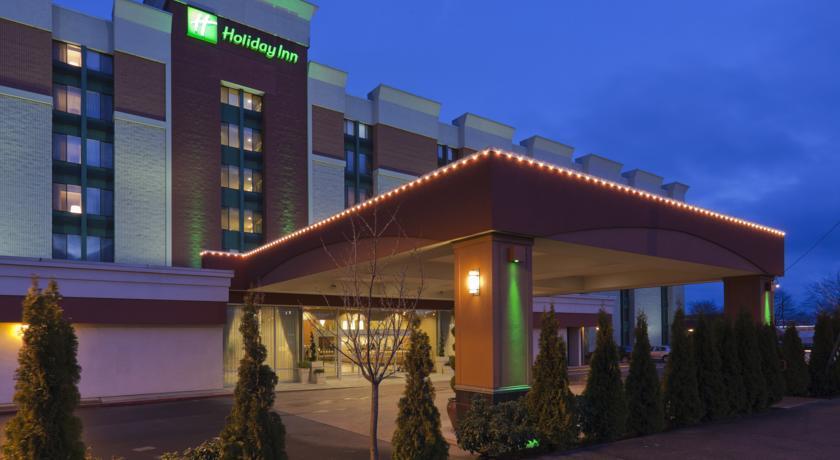 Отель Holiday Inn Downtown Everett