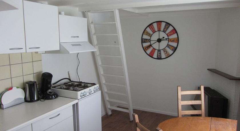 Апартаменты Holiday Home Emmastraat